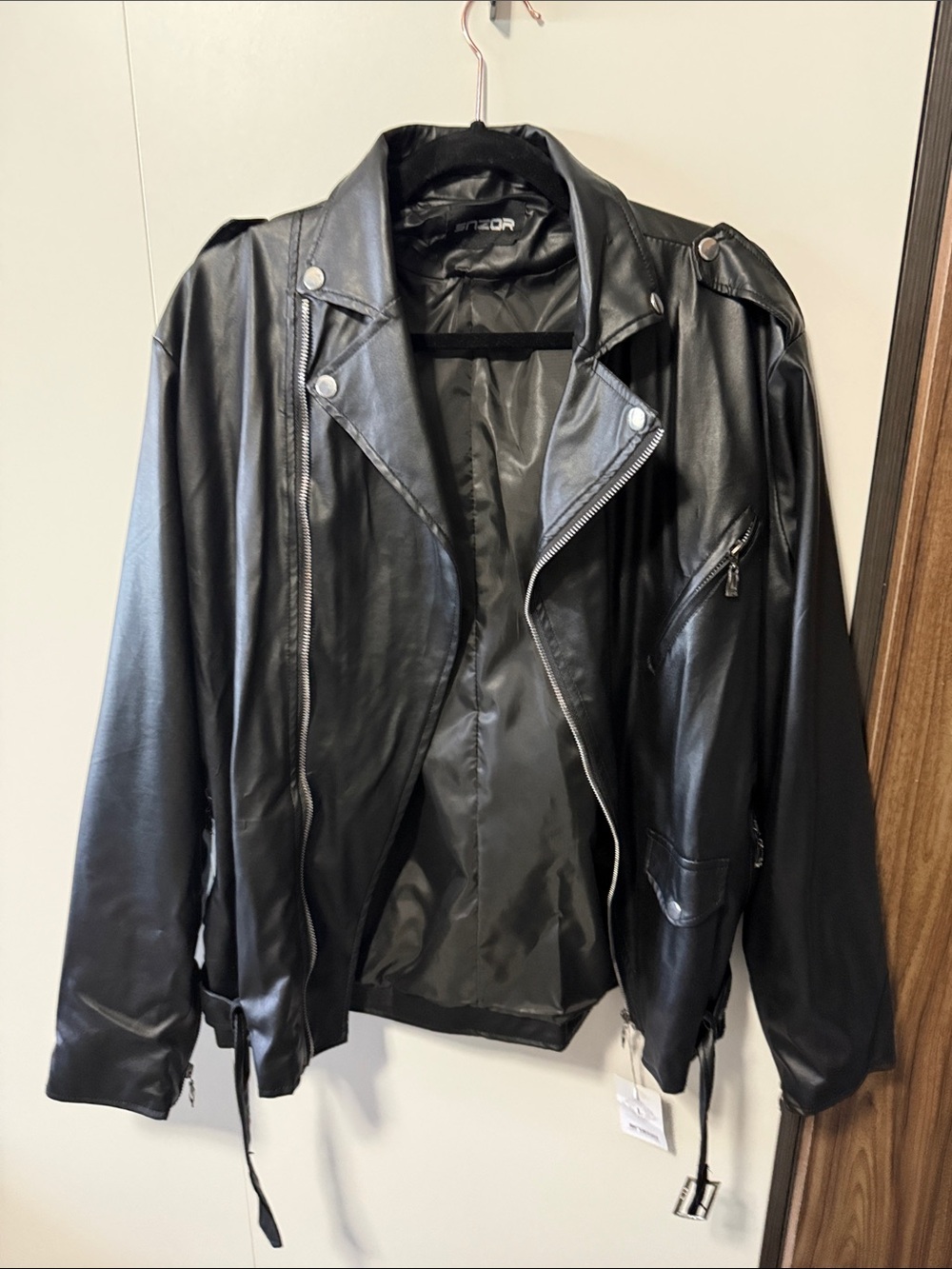 SHEIN Black Faux Leather Moto Jacket with Zipper Accents